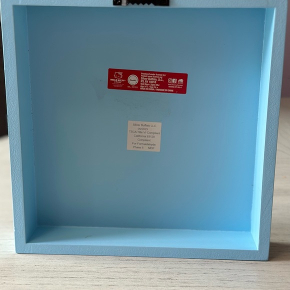 Hello Kitty Wall Decor - Picture 3 of 3